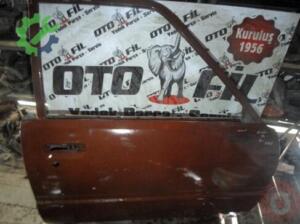 TOYOTA HİLUX 1989 SAĞ ÖN KIRMIZI KAPI