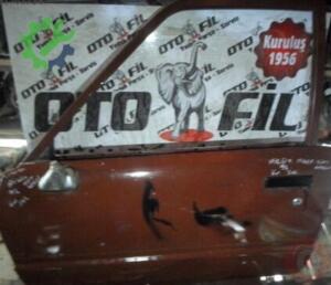 TOYOTA HİLUX 1994 ÖN SOL KIRMIZI KAPI
