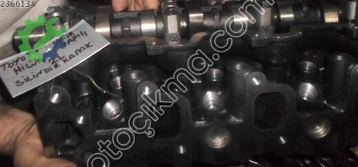 Toyota Hilux Silindir Kapağı çıkma parça