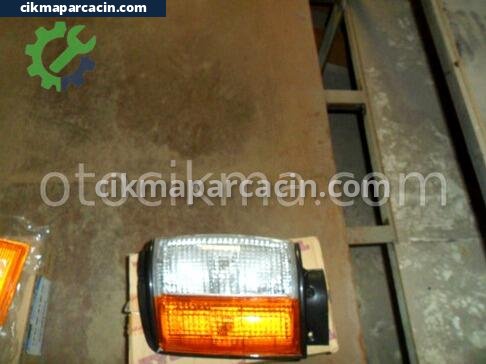 Toyota Hilux Sinyal çıkma parça
