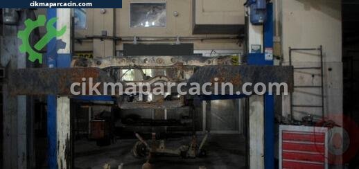 Toyota Hilux Şase Sacı çıkma parça
