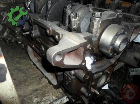 Toyota Hilux Yarım Motor çıkma parça
