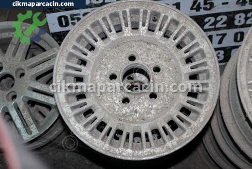 Toyota Land Cruiser Jant çıkma parça