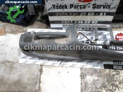 Toyota Land Cruiser Göğüs çıkma parça