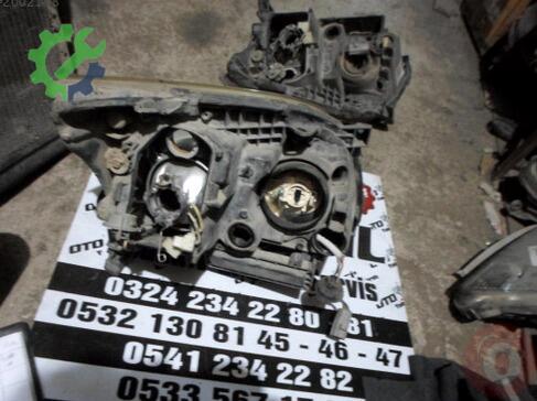 Toyota Corolla Far çıkma parça
