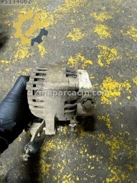 Toyota Yaris Şarj Dinamosu çıkma parça