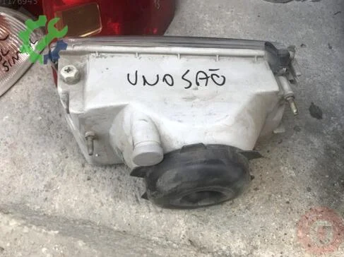 Fiat Uno Sağ Ön Far çıkma parça