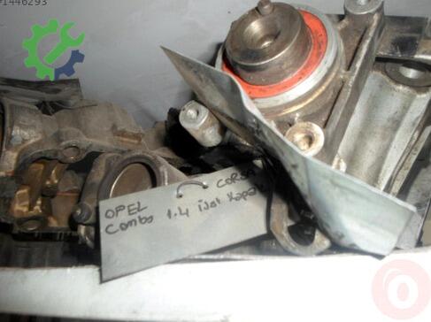 Opel Combo Silindir Kapağı çıkma parça