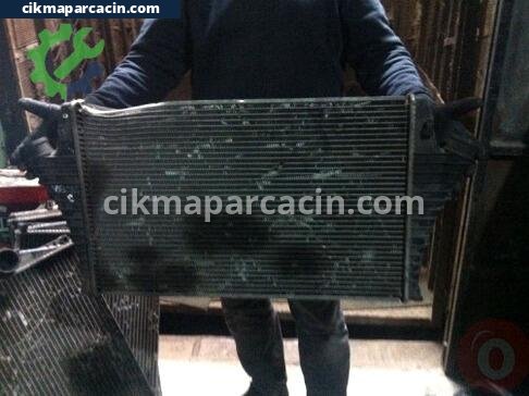 Opel Vectra Intercooler Radyatörü çıkma parça