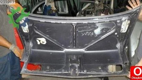 Lada Vega Bagaj çıkma parça