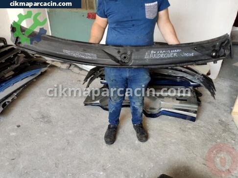 Land Rover Range Rover Ön Cam Izgarası çıkma parça