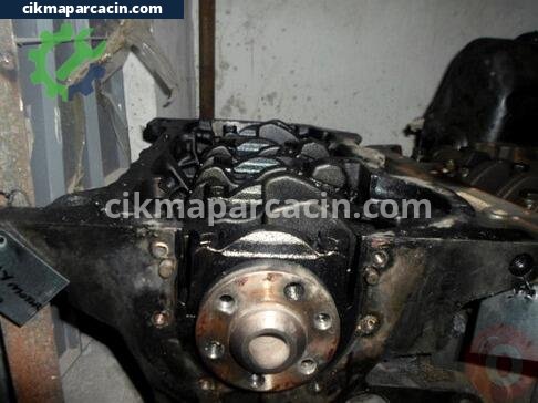 Volkswagen Caddy Yarım Motor çıkma parça
