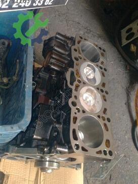 Volkswagen Caddy Yarım Motor çıkma parça