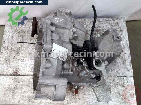 Volkswagen Golf Şanzıman Komple çıkma parça