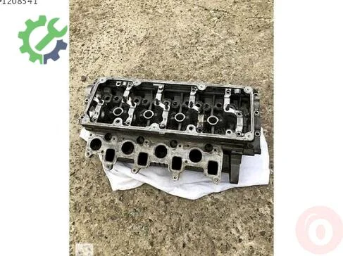 Volkswagen Passat Silindir Kapağı 03L103351J çıkma parça
