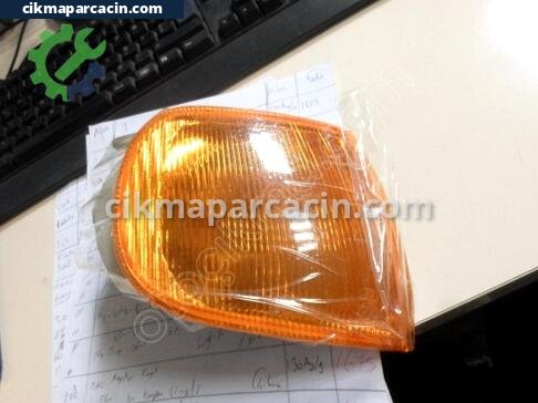 Volkswagen Polo Sinyal çıkma parça