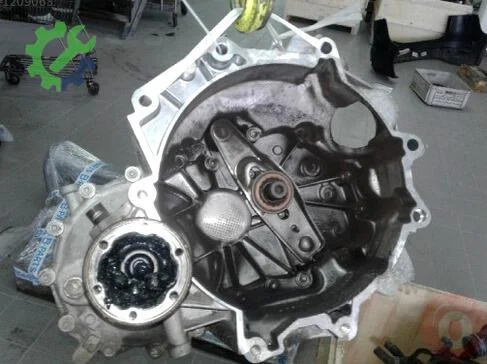 Volkswagen Polo Şanzıman Komple 02T300058C çıkma parça