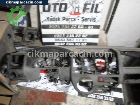 Volkswagen Transporter Göğüs çıkma parça