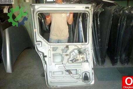 Chrysler Voyager Sol Sürgülü Kapı çıkma parça