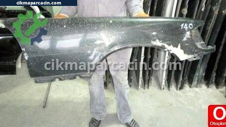 Mercedes-Benz S Serisi Sağ Ön Çamurluk çıkma parça
