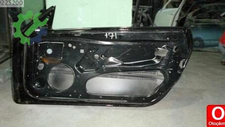 Mercedes-Benz SLK Sağ Ön Kapı çıkma parça
