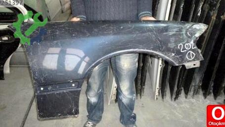Mercedes-Benz C Serisi Sağ Ön Çamurluk çıkma parça