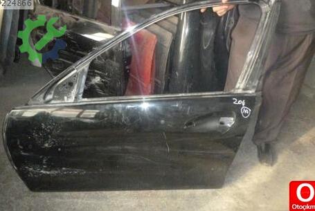 Mercedes-Benz C Serisi Sol Ön Kapı çıkma parça