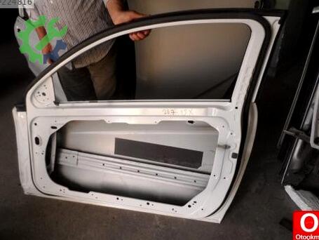 Mercedes-Benz C Serisi Sağ Ön Kapı çıkma parça