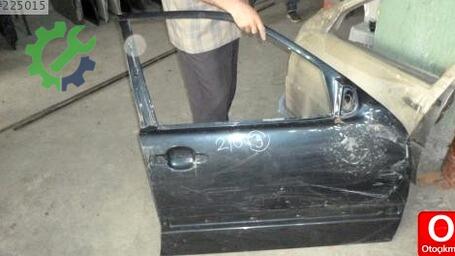 Mercedes-Benz E Serisi Sağ Ön Kapı çıkma parça