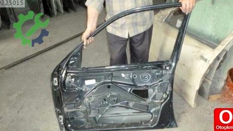 Mercedes-Benz E Serisi Sağ Ön Kapı çıkma parça