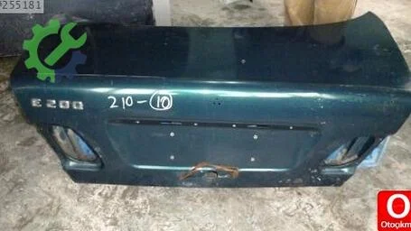 Mercedes-Benz E Serisi Bagaj çıkma parça