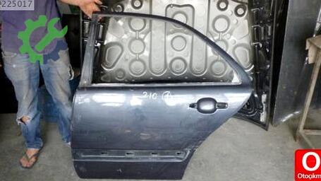 Mercedes-Benz E Serisi Sol Arka Kapı çıkma parça