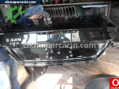 Mercedes-Benz E Serisi Bagaj çıkma parça