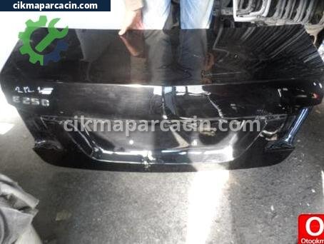 Mercedes-Benz E Serisi Bagaj çıkma parça