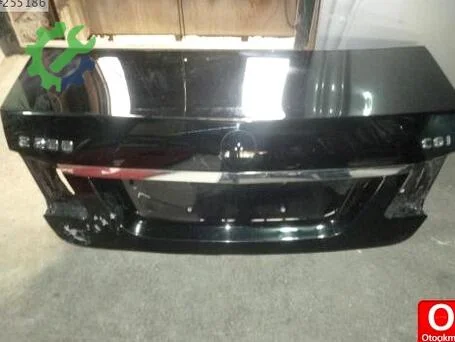 Mercedes-Benz E Serisi Bagaj çıkma parça