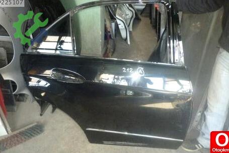 Mercedes-Benz E Serisi Sağ Arka Kapı çıkma parça