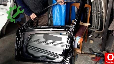 Mercedes-Benz E Serisi Sağ Ön Kapı çıkma parça