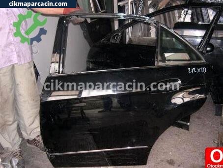 Mercedes-Benz E Serisi Sol Arka Kapı çıkma parça