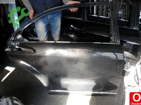 Mercedes-Benz S Serisi Sağ Arka Kapı çıkma parça