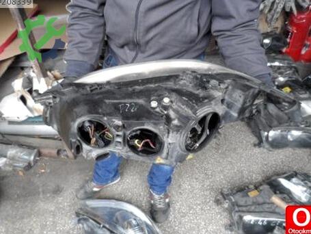 Mercedes-Benz S Serisi Sağ Ön Far çıkma parça