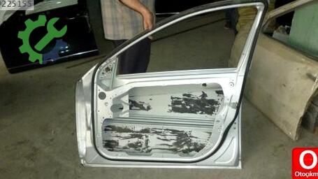 Mercedes-Benz S Serisi Sağ Ön Kapı çıkma parça