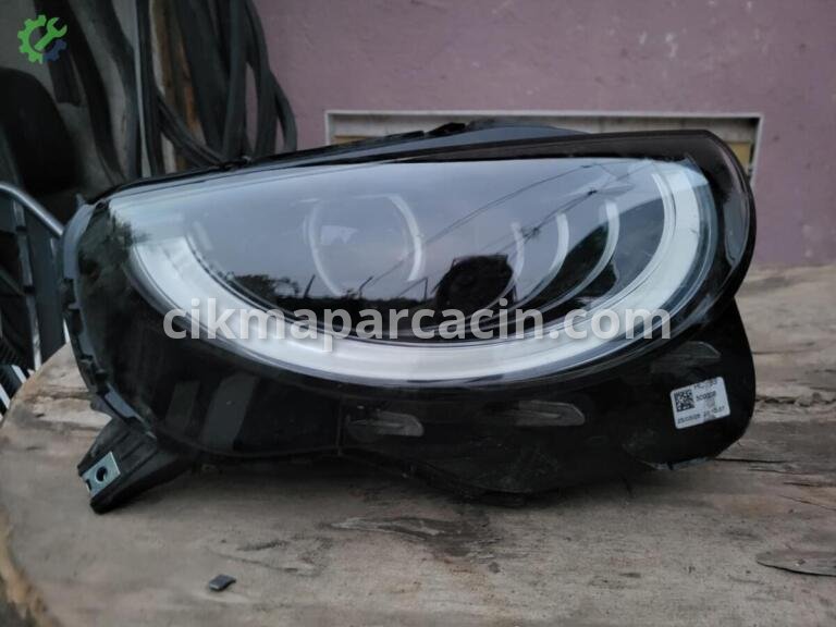 Fiat 500 Sağ Ön Far çıkma parça