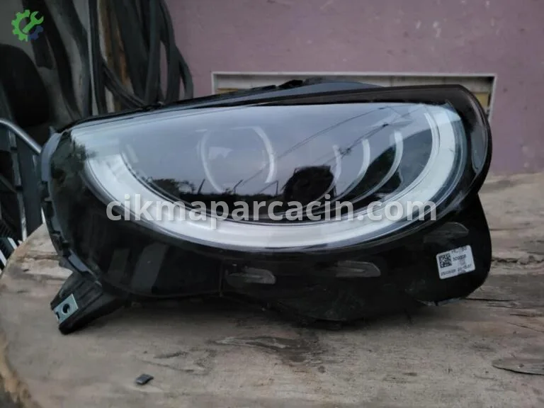 Fiat 500 Sağ Ön Far çıkma parça