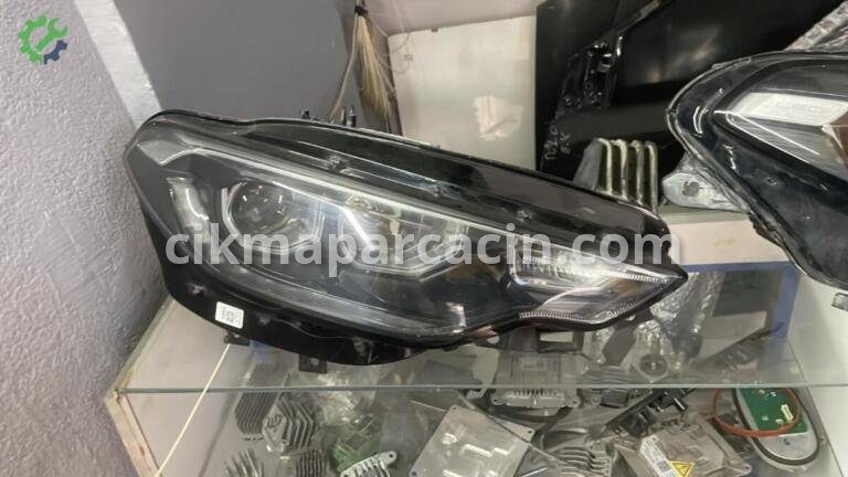 Fiat Egea Sağ Ön Far çıkma parça