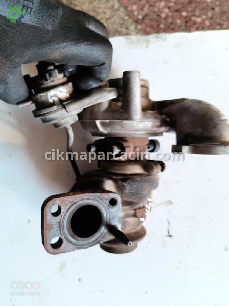 Peugeot Partner Turbo 4937352020 çıkma parça