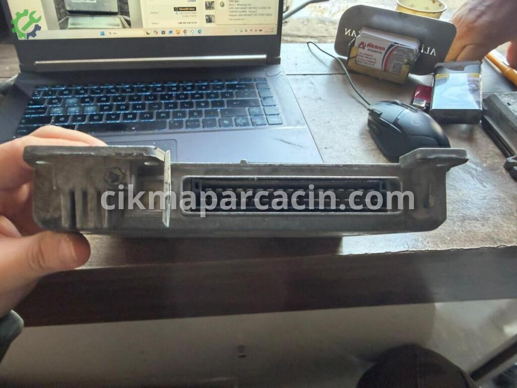 Renault R19 Motor Beyni 7700746044 çıkma parça