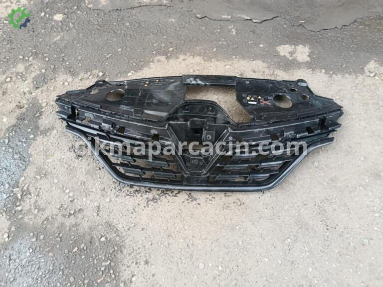 Renault Taliant Ön Panjur çıkma parça