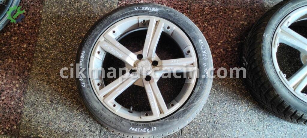 Ford C-Max Çelik Jant çıkma parça
