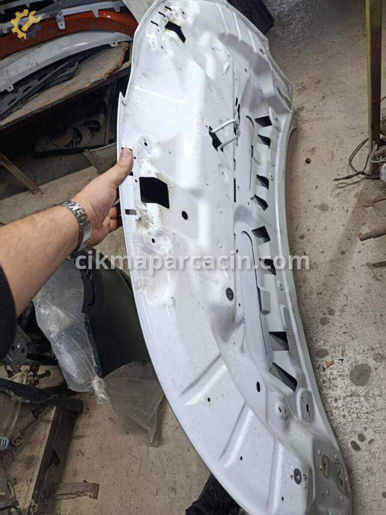 Renault Kangoo Ön Kaput çıkma parça