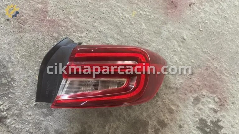 Renault Taliant Sağ Stop çıkma parça